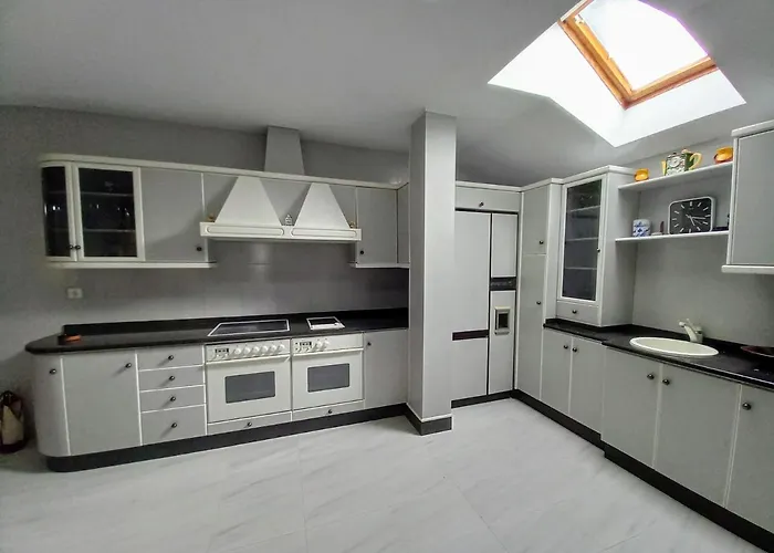 Atico Pilos קסטרו קלדלאס